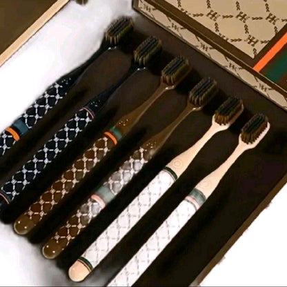 Luxury toothbrush set