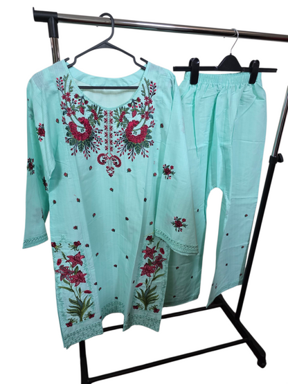 Beautiful floral embrpidery 2pc coord asian set