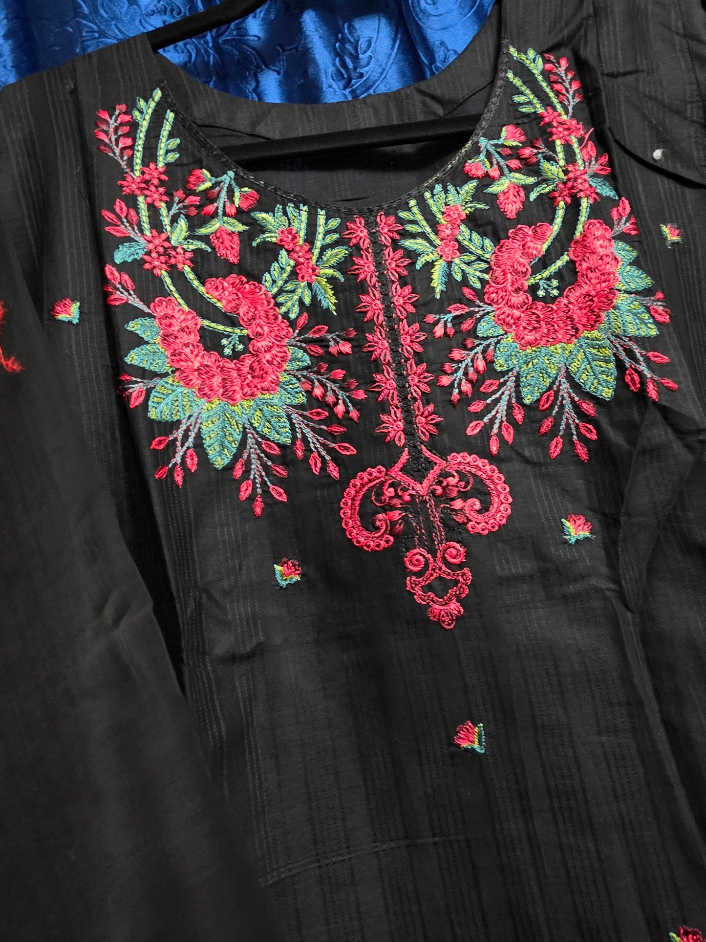 Beautiful floral embrpidery 2pc coord asian set